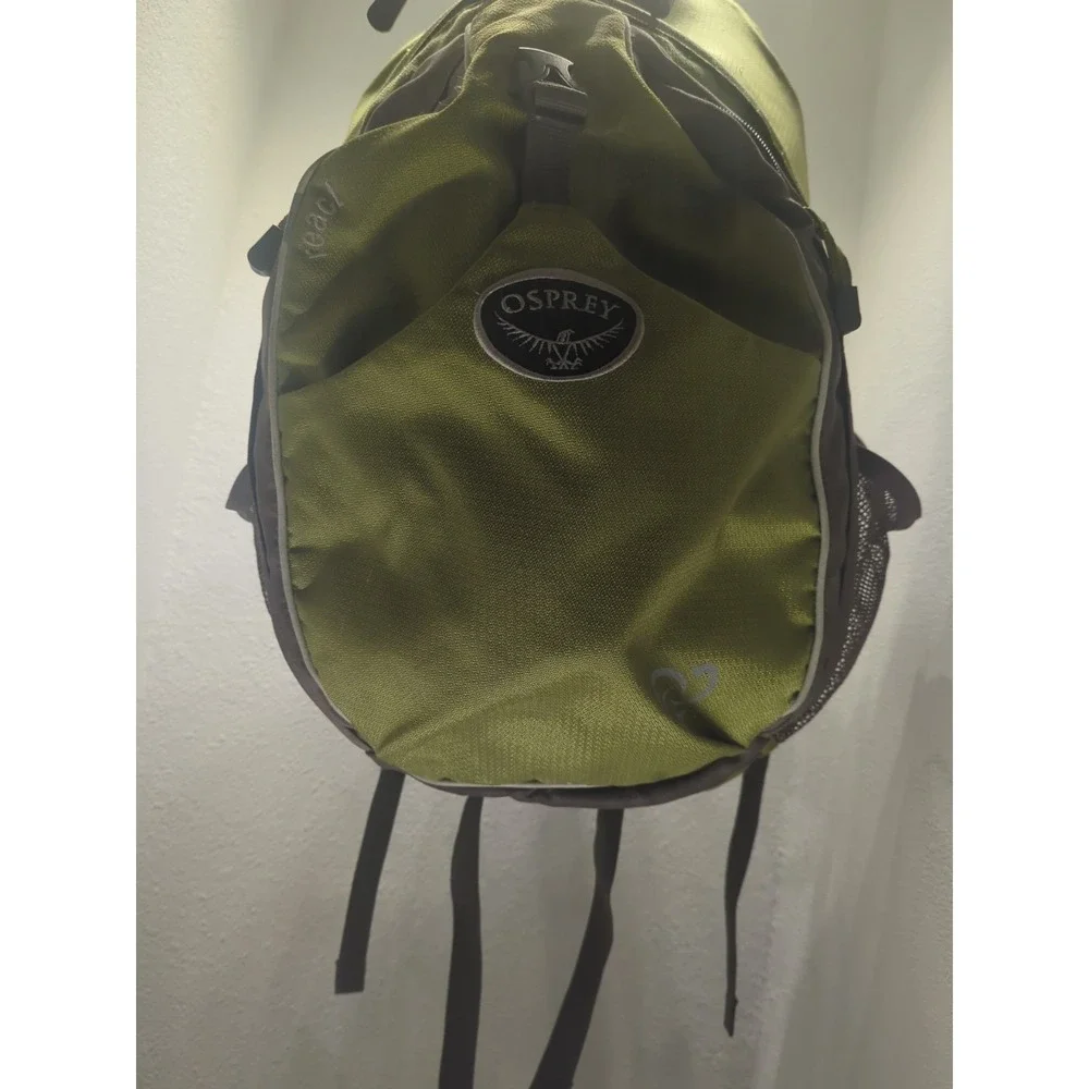 Osprey Hydration Backpack Olive Green Hiking Cycling Daypack No Bladder